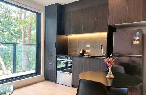 Newton Apartment | Rare park view gem