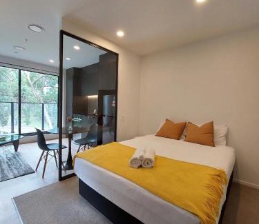 Newton Apartment | Rare park view gem