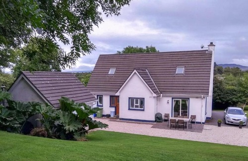 Rathmullan House | Rathmullan Cottages No.3 - free wifi, pet friendly