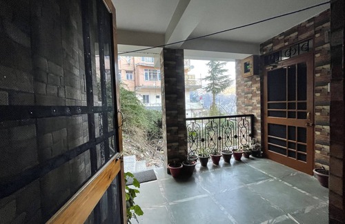 Shimla Apartment | Rathore's Abode 1Bhk