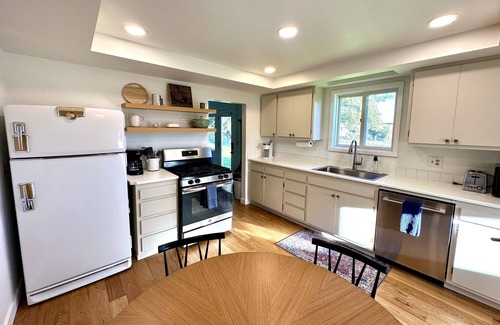 Teasdale Other | Ravens Roost: Family Farmhouse Near Capitol Reef