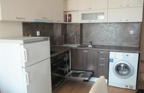 Pomorie Apartment | Rayski zalez