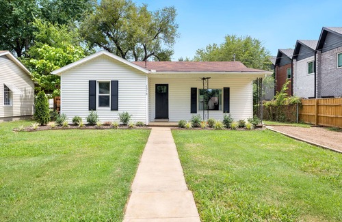 Fayetteville House | RazorDog - 1.5 mi to U of A & DT - Dog Friendly