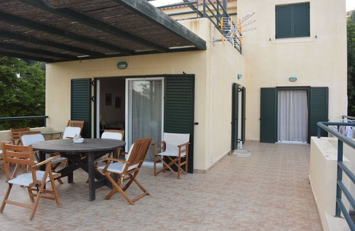Marathon House | Rebecca's Summer House, Fantastc View , Holidays With Family And Friends