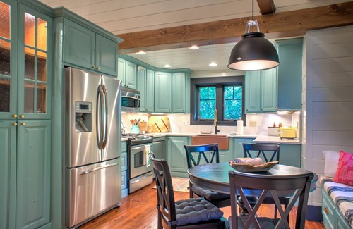 Sylva House | Reach Retreat Cabin in Balsam Mountain Preserve