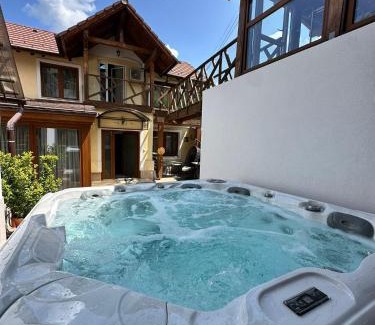 Three Oaks Villa | Real home 1