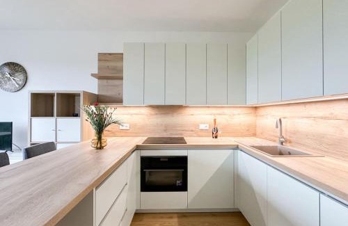 Karlin Apartment | REAL Living by REFA Balcony Retreat 91