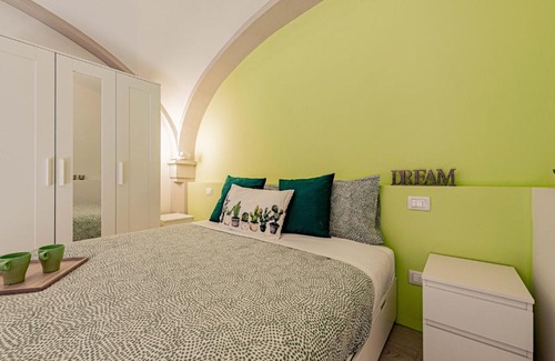 Santo Stefano Apartment | Realkasa Luxury S.Orsola Apartments