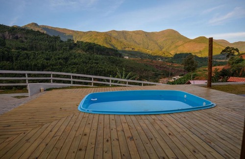 Alto Caparao House | Recanto Águas Nascentes - Casa na serra com piscina e cachoeira no quintal!