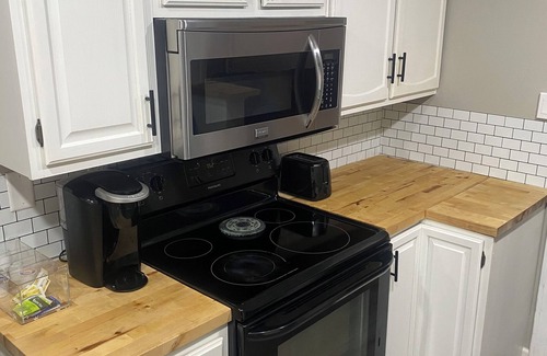 Geneva Apartment | Recently updated apartment in a Triplex unit #1 close to wineries and the lake.