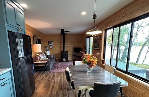 Longville Cabin | Recharge at this tranquil getaway, inches from Lake Wabedo!