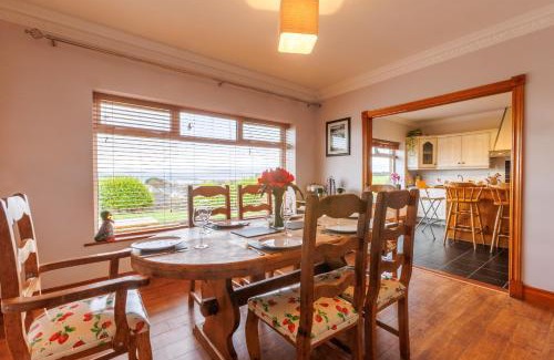 Rosses Point House | Red Brick House Rosses Point