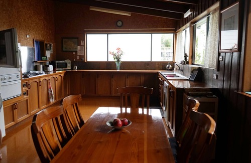 Crescent Head House | Red Cedar HideAway - Enjoy the beach and the tranquility of nature at its best !