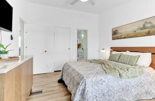 Quitman House | Red Door Cottage