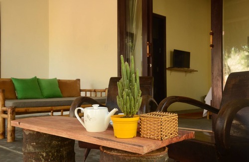 Cam An Bed & Breakfast | Red Flower Cottages Homestay