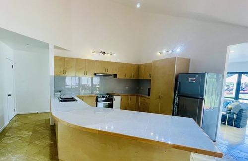 Rarotonga House | Red Hibiscus Luxury Home