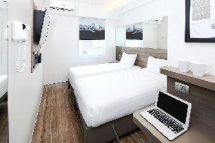 Santa Cruz Hotel | Red Planet Manila Binondo