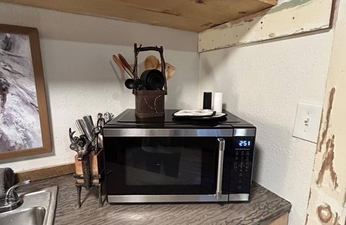 Shreveport Cabin | Red River Carriage House with River View