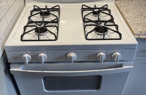 Stanton House | Red River Duplex - Unit 3 - 12 miles to the Gorge!