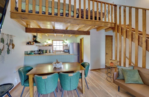 Red River House | Red River Home w/Ski Slope, Mtn & River Views!