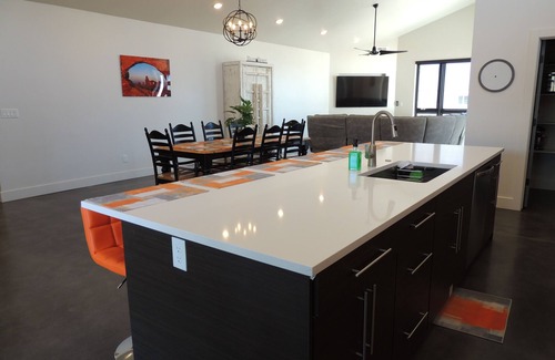 Moab South Valley House | Red Rock Oasis and Private Pool Getaway!