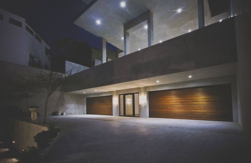 Mountainside Apartment | Red Rock Ocean View Villa - Colonel's Room