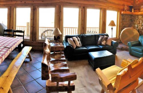 Escalante House | Red Rock Ranch Log Cabin: Large, Fully Furnished