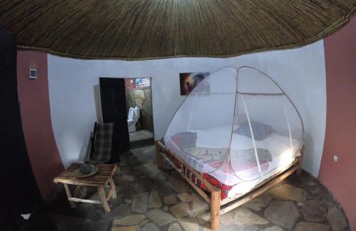 Nyakinama House | Red Rocks Rwanda - Campsite Guesthouse