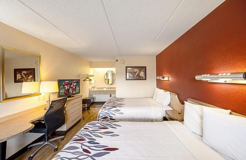 Akron Hotel | Red Roof Inn Akron