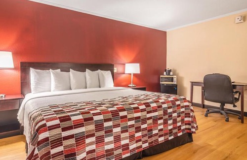 Austinburg Hotel | Red Roof Inn Ashtabula - Austinburg
