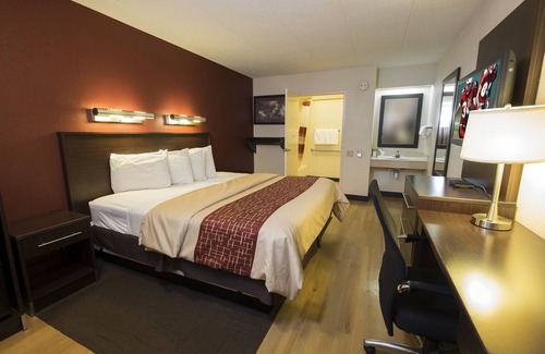 Benton Harbor Hotel | Red Roof Inn Benton Harbor - St Joseph