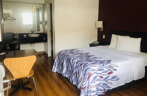 Bridgeton Hotel | Red Roof Inn Bridgeton