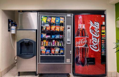 Medina Hotel | Red Roof Inn Cleveland - Medina