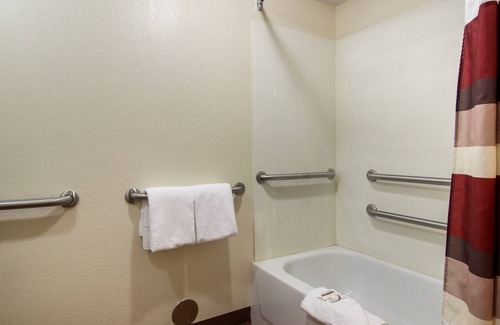 Troy Hotel | Red Roof Inn Detroit - Troy