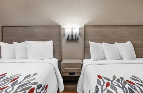 Cloverdale Hotel | Red Roof Inn Greencastle South - Cloverdale