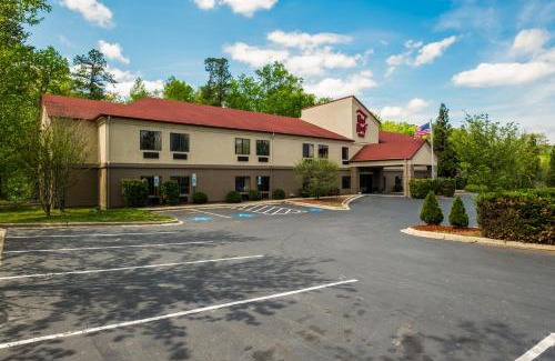 Hendersonville Hotel | Red Roof Inn Hendersonville