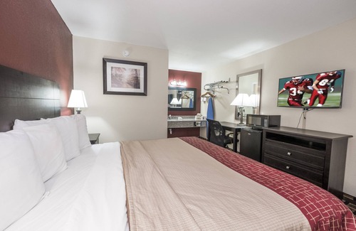 Mobile Hotel | Red Roof Inn Mobile - Midtown