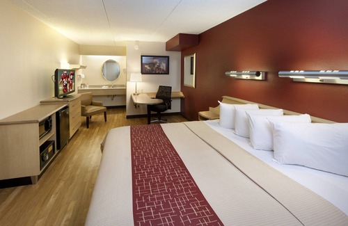 Parkersburg Hotel | Red Roof Inn Parkersburg