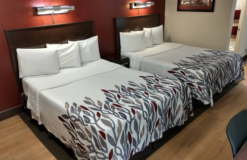 Santa Ana Hotel | Red Roof Inn Santa Ana