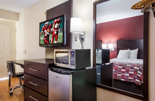 Shelbyville Hotel | Red Roof Inn Shelbyville