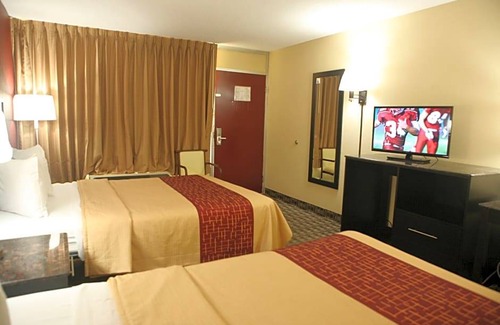 Cave City Hotel | Red Roof Inn & Suites Cave City