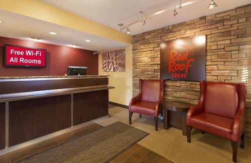 Washington Hotel | Red Roof Inn Washington, PA