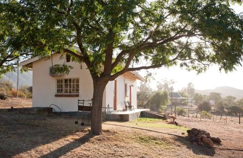 Oudtshoorn House | Red Stone Hills