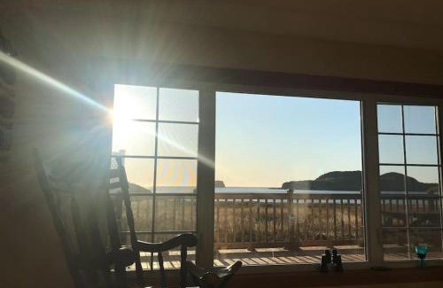 Twillingate House | Red Sunset Cottage in Twillingate