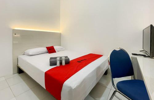 Bogor Hotel | RedDoorz at Pandu Raya Bogor by Madam M Place