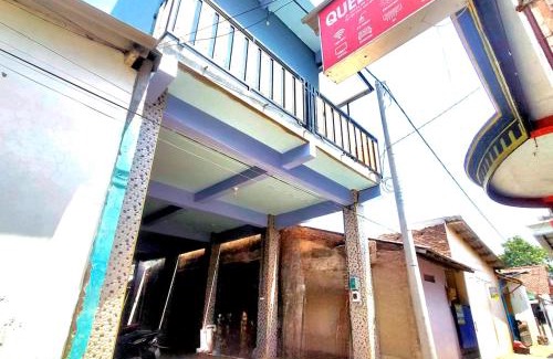 Kediri Hotel | RedDoorz at Queen Asri Premium
