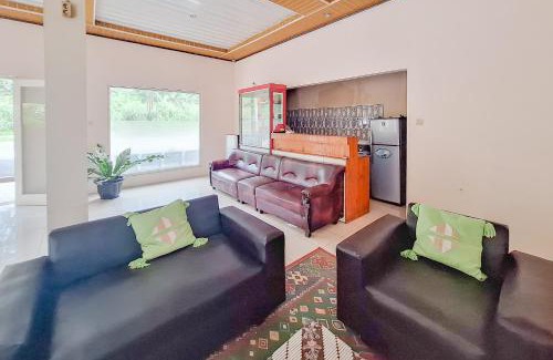 Rendeh Hotel | RedDoorz at Roma 88 Tomo Sumedang