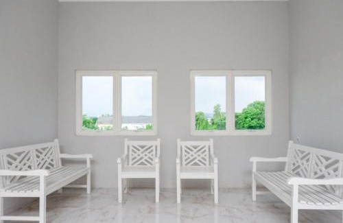 Semarang Hotel | RedDoorz @ City Park Medoho Semarang