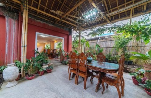 Barangay Poblacion Hotel | RedDoorz @ N Roldan Street