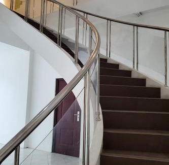 Kudus Hotel | RedDoorz near Simpang Tujuh Kudus